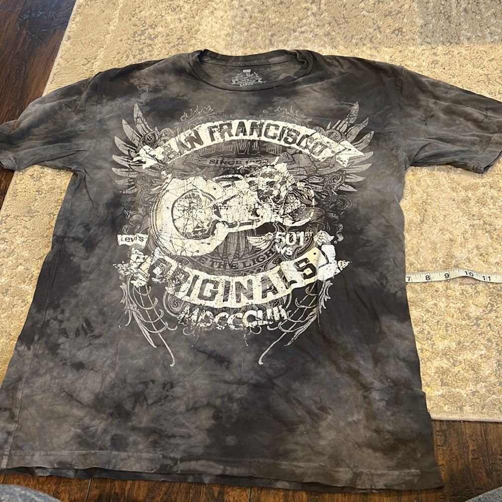 Tshirt Levi’s originals size L logo San Fransisco ' tie dye with motorcycle logo